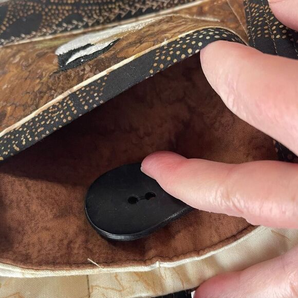 Quilted artisan embroidered Chic-a-dee double handle satchel. - Picture 7 of 8